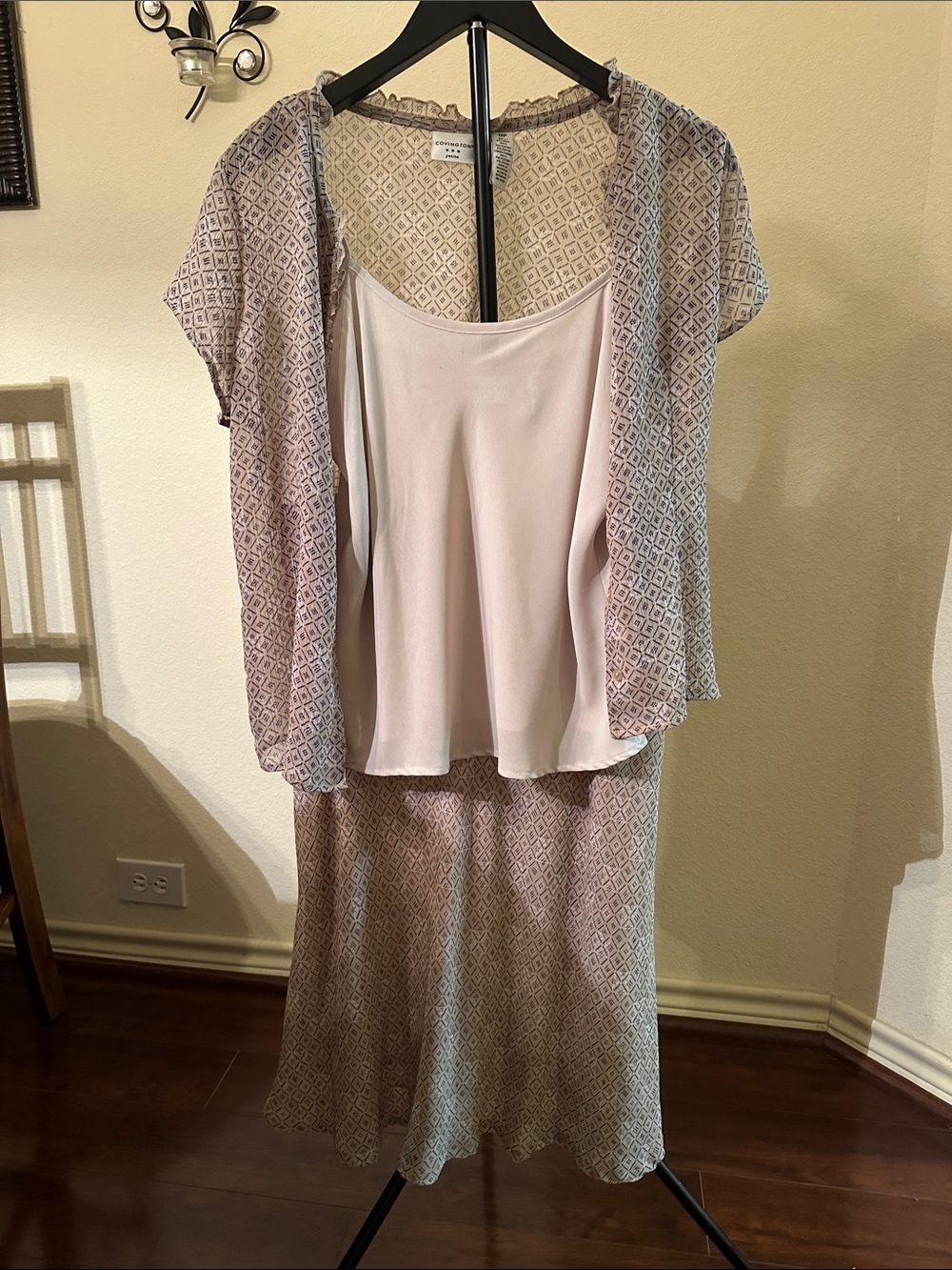 Covington Soft Pink Patterned Maxi Set with Matching Cardigan and Cami
